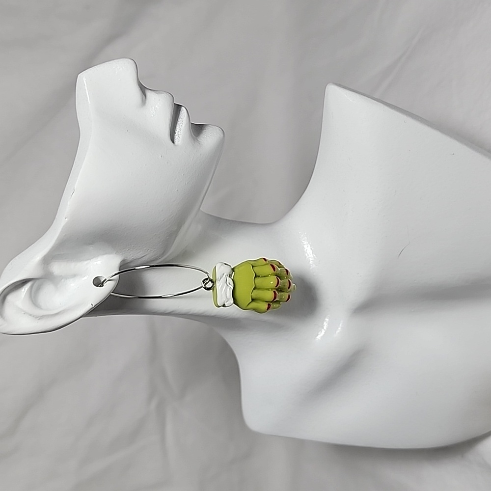 Monster Hand‎ Earrings